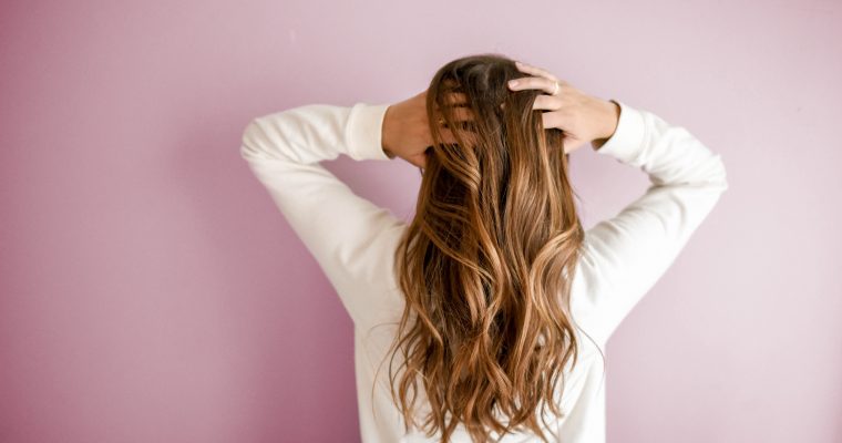 Hvad fortæller vores hår egentlig om os?